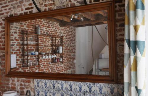 Old Lille House | OPARADI "L'atypique" MAISON HISTORIQUE à Lille, un séjour atypique dans un cadre d'antan