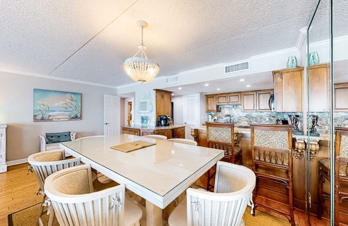 Fort Walton Beach Condo | Open & airy third-floor condo with great ocean views - close to dining