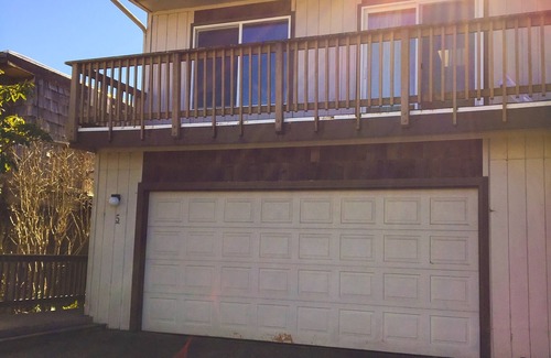 Brookings Condo | Open and cozy condo! Central Location - WINTER SPECIALS!