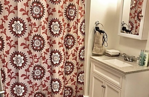 Westcliffe House | Open Concept, full kitchen , and sleeping for 6, dogs allowed