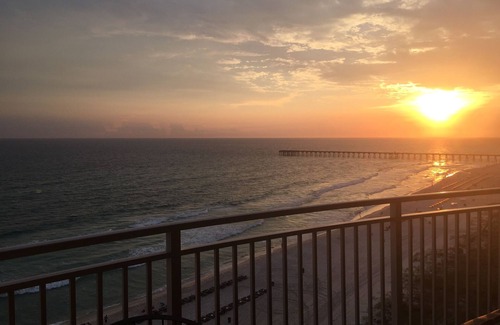 Panama City Beach Condo | OPEN FALL DATES! 2BR/2BA w/Bunks, Beach Chair Svc Incl. Beautiful balcony views!