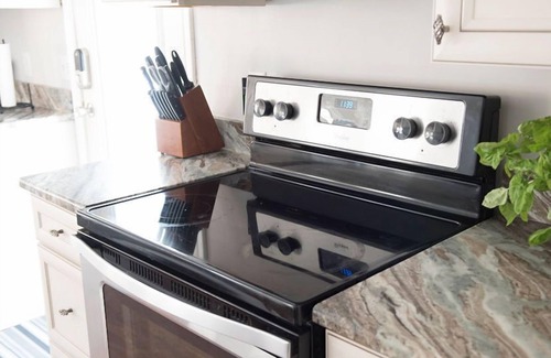 North Beach Haven House | OPEN FLOOR PLAN - One Block to Ocean, One Block to Bay