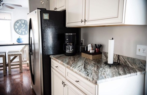 North Beach Haven House | OPEN FLOOR PLAN - One Block to Ocean, One Block to Bay