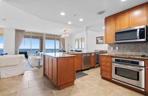 Pensacola Beach Condo | Open July 13-17! Beachfront + Beach Chair Setup ~ Onsite Pools/Spa