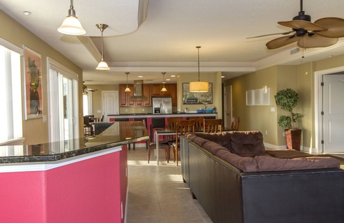 Clearwater Beach Condo | Open June 21: Luxury Waterfront 5 STARS! 3 BR Pool Hot Tub Views, Walk to All