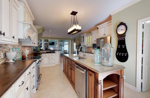 Counce House | Open Lakefront Floorplan With Infinity Pool, Hot Tub, Sauna, Game Room