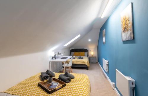 Portsmouth Apartment | Open Mind Property - 4 Beds & Free Parking