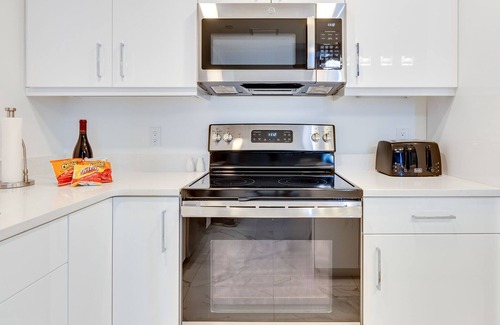 Treasure Island Condo | Open!NEW LUXE 5 Star Complex.Built 2023. TopFloor.Direct Beachfront.Free Parking