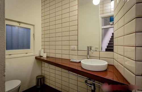 Historic Castle District Apartment | Open Suite Cobalto