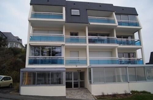 Trevou-Treguignec Apartment | Open the shutters and look at the sea, the 7 Islands and the gulls !