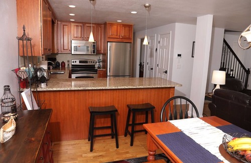 Egg Harbor Cottage | Open Year-Round. Pristine Cottage Minutes from Egg Harbor.