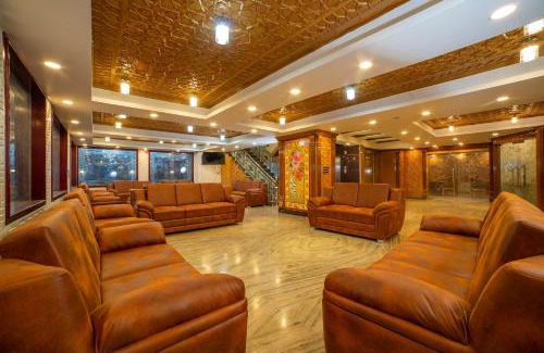 Srinagar Hotel | OPERA INN