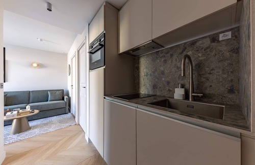 Chaussee-d'Antin Apartment | Opera - One Bedroom Balcony