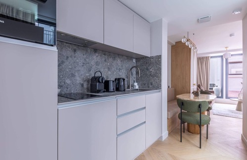 Chaussee-d'Antin Apartment | Opera - One Bedroom Terrace