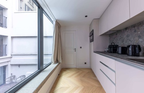Chaussee-d'Antin Apartment | Opera - One Bedroom Terrace
