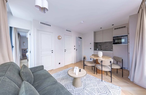 Chaussee-d'Antin Apartment | Opera - One Bedroom Terrace