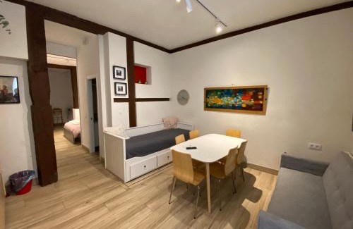 Palacio Apartment | Opera-Suites Luxury La boheme, in the very center of Madrid.