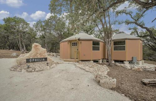 Canyon Lake House | Ophelia Luxury Yurt-Cabin - Canyon Lake - Hot Tub