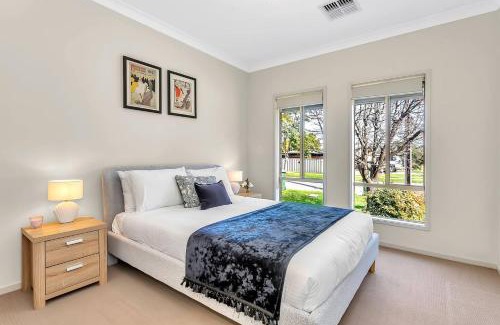 West Beach House | Opie Grove - Parkside Calm near West Beach & Trails