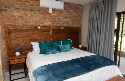Potchefstroom House | Opstal Gastehuis
