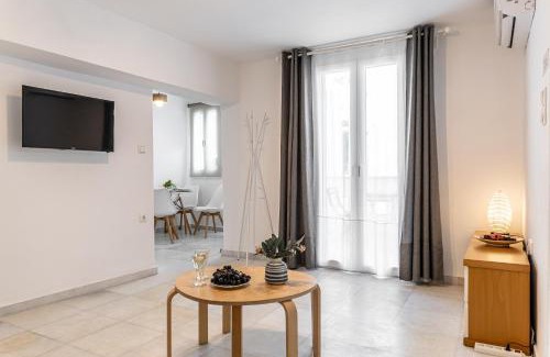 Old Town Naxos Apartment | Optasia - Naxos Center Cozy House