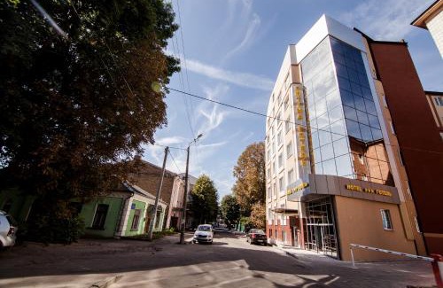 Rivne Hotel | Optima Rivne