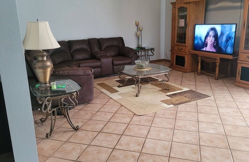 Benkelman House | Opulence The Secluded Sanctuary Sleeps 8