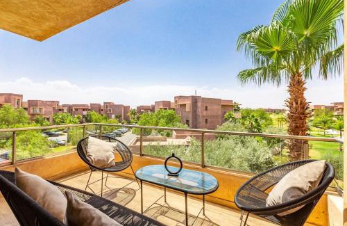 Menara Apartment | Opulent 3BR apartment, pool view