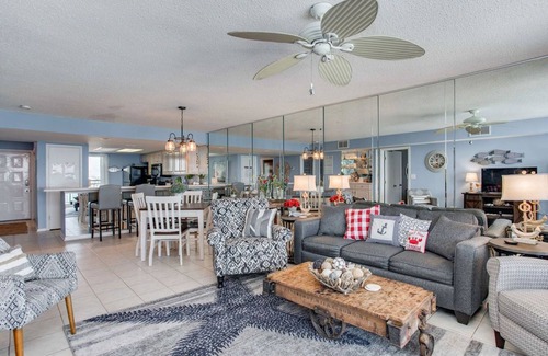 Orange Beach East Condo | Orange Beach 2BR Sleeps 8 Pool Kid-Friendly