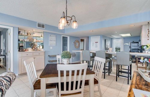 Orange Beach East Condo | Orange Beach 2BR Sleeps 8 Pool Kid-Friendly