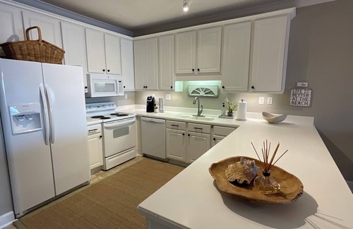 Orange Beach East Condo | Orange Beach Low Density Beachfront Condo Beautifully Updated