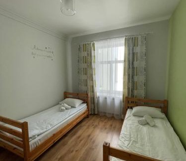 Centrs Hostel | Orange Cat Rooms