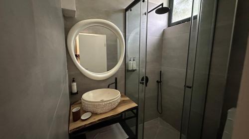Himare Villa | Orange Garden