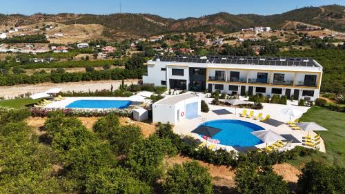 Silves House | Orange Grove Residence