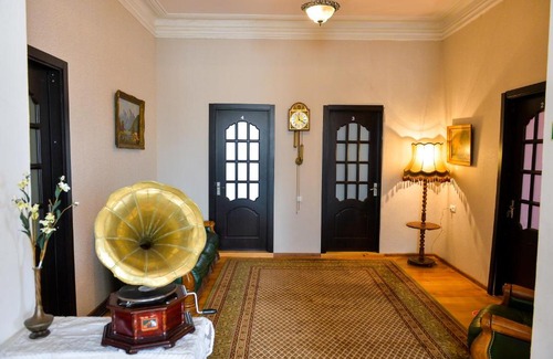 Kutaisi House | Orange Guesthouse