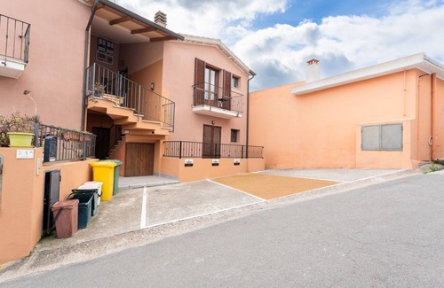 Domus de Maria Apartment | Orange House, 5 minutes from Chia