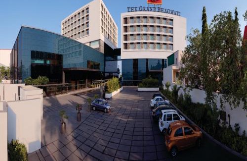 Surat Hotel | Orange Megastructure LLP