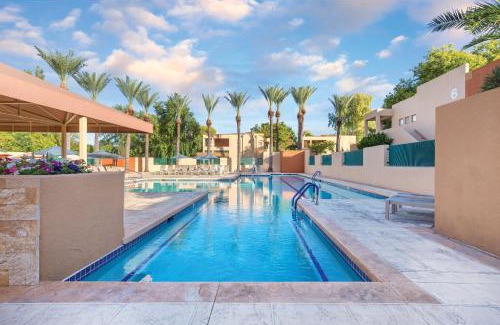 Paradise Valley Village Resort | Orange Tree Resort