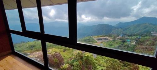 Vagamon Resort | Orange Valley Hills Resort Vagamon