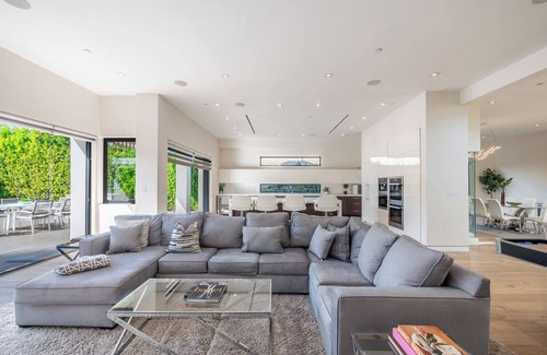 Greater Wilshire - Hancock Park House | Orange Villa #D, Pool and Spa