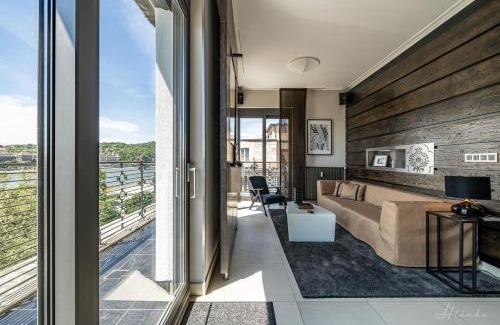 Belso-Ferencvaros Apartment | ORANGEHOMES 130 m2 APT with fantastic view to river Danube