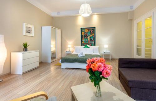 Belso-Ferencvaros Apartment | ORANGEHOMES One Bedroom Comfy Apartment
