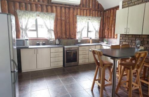Thembelihle Apartment | Oranje-Sig Selfsorg Eenhede