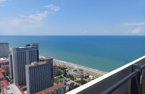 New Boulevard Apartment | Orbi Sea View Apartment