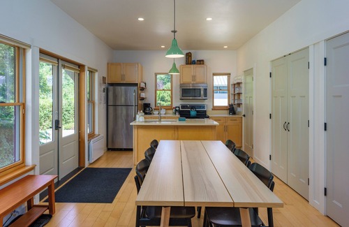 Eastsound House | Orcas Island, Hook Wine and Sinker #226