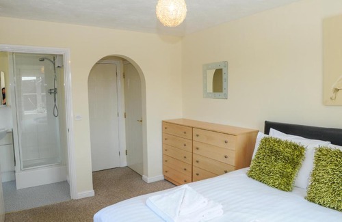 Bradley Stoke Apartment | Orchard Gate Apartments from Your Stay Bristol