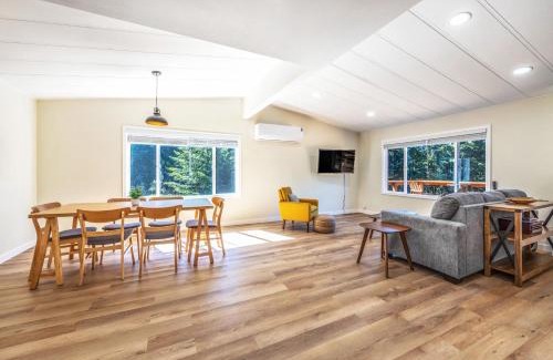 Lyle House | Orchard Haven Guest House home