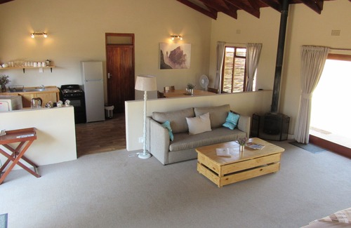 Cathkin Park Apartment | Orchard Manor Unit 1