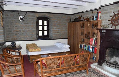 Mukteshwar Cabin | Orchard Oasis Homestay