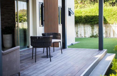 Dasmarinas House | Orchard Tiny Home - Golf Course Pet Friendly Lot